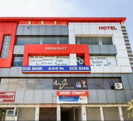 Amber Hotel Barmer Exterior foto